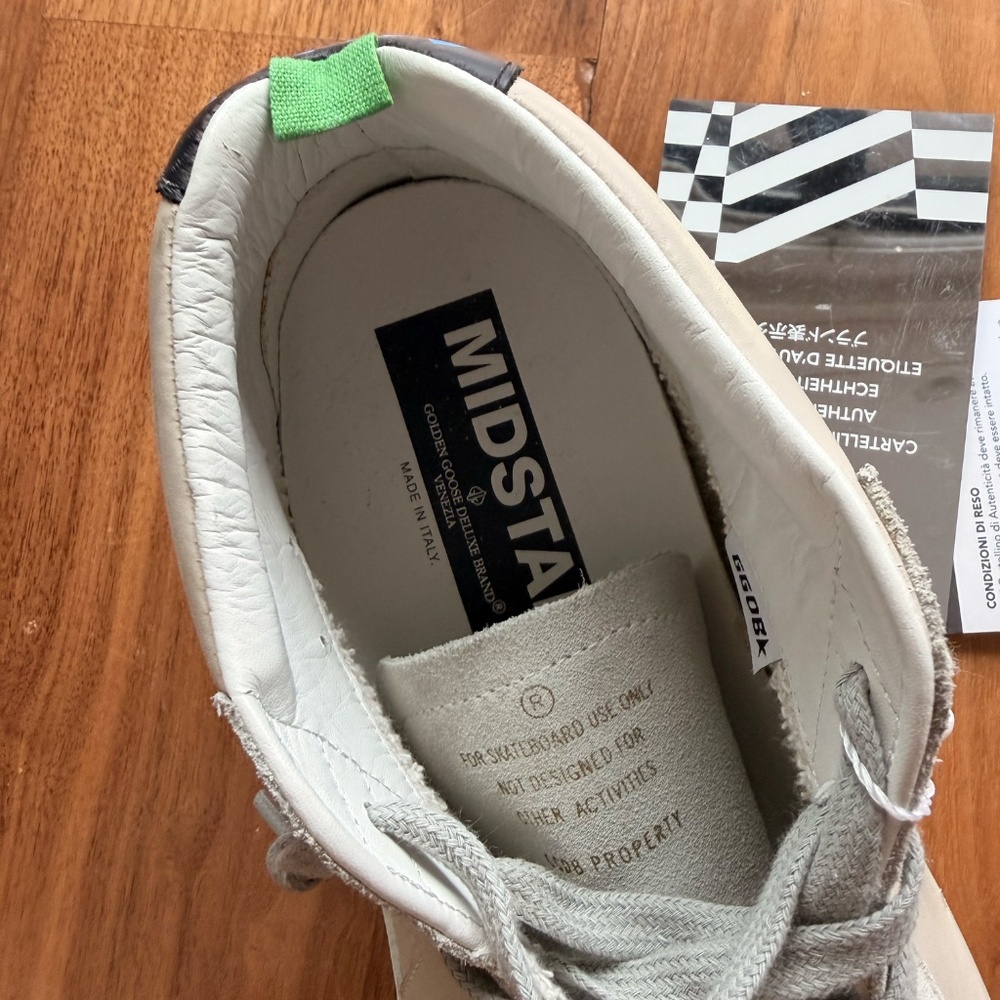 Brand New (Unworn) Golden Goose Mid Star Size 45 - Picture 5 of 7